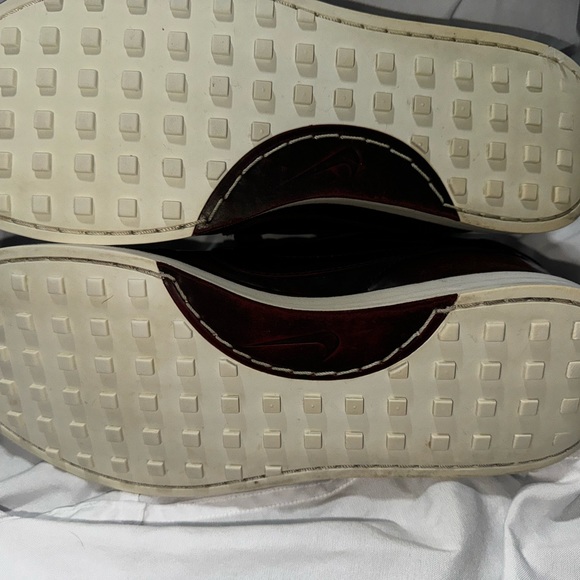 Nike 1972 dress code - Picture 5 of 14